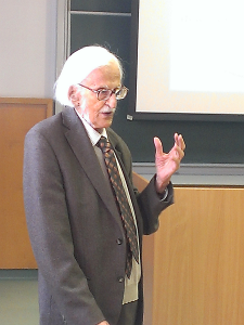 Knoll Professzor Úr 88