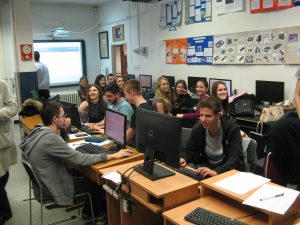 Üzleti Szimulációs Verseny a Thuri György Gimnáziumban