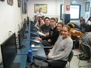 Üzleti Szimulációs Verseny a Thuri György Gimnáziumban