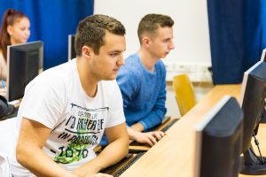 Műszaki menedzser alapszak a PE-GTK-n
