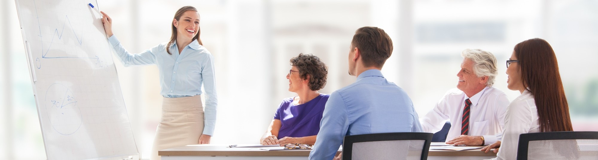 tudaskozpont_kepzes Üzleti Tudásközpont - Innovatív, vállalatokra szabott képzések